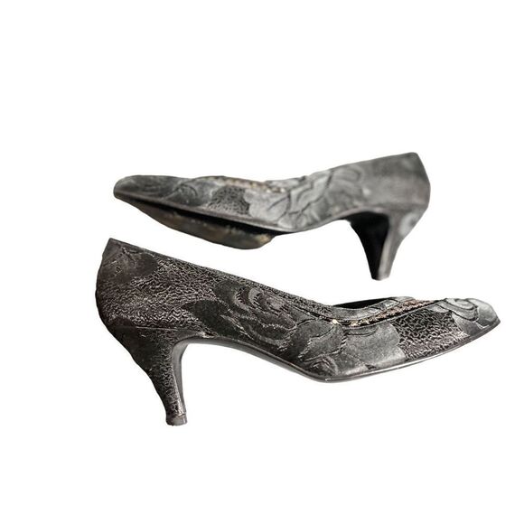 Stuart Weitzman Vintage Black Brocade Satin Pumps Size 8AA - Picture 3 of 4